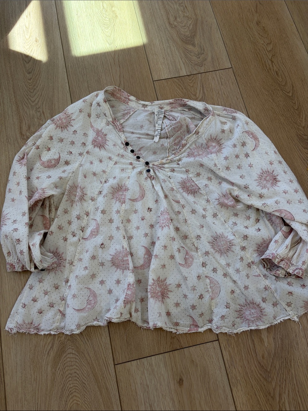 Magnolia Pearl Cream Blouse with Pink Celestial Print